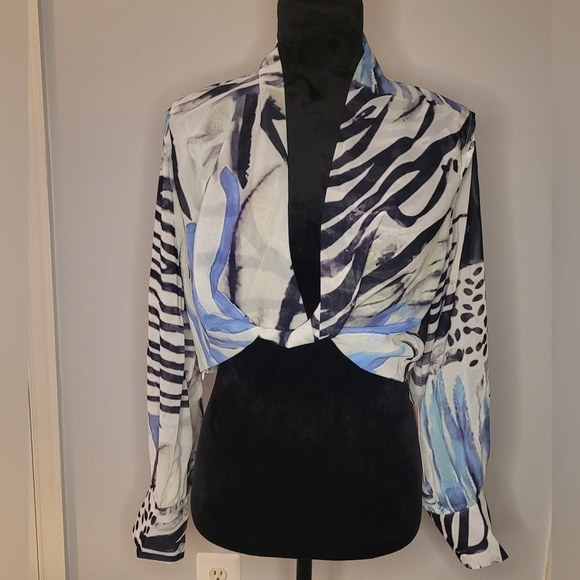 MICAS Aqua Zebra Print Women's Top. SZ M NWT - Picture 2 of 9